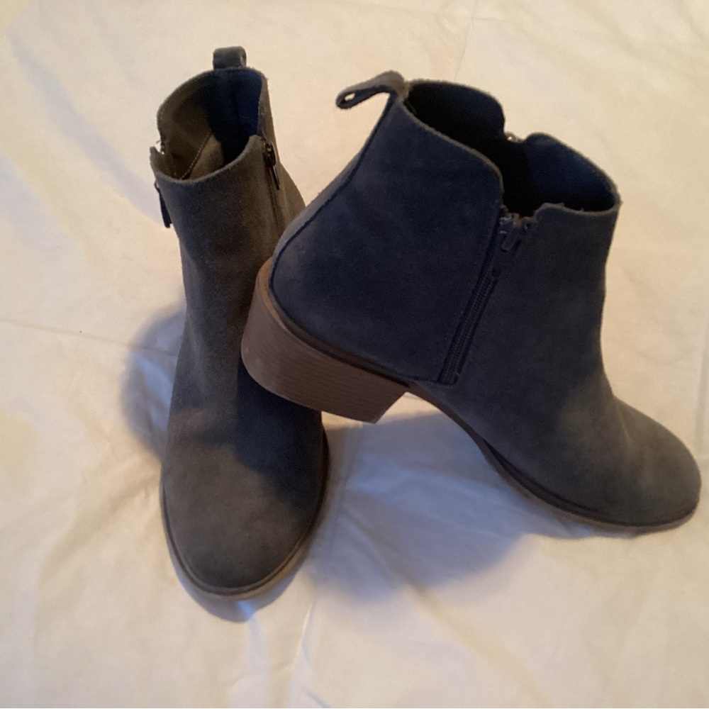 Kensie Dark Gray Ankle Booties